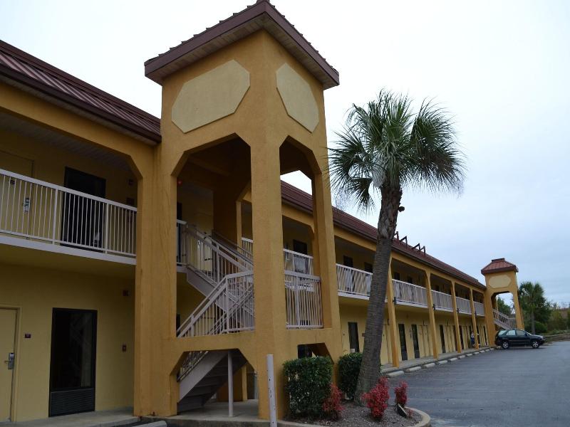 Fairview Inn and Suites Mobile