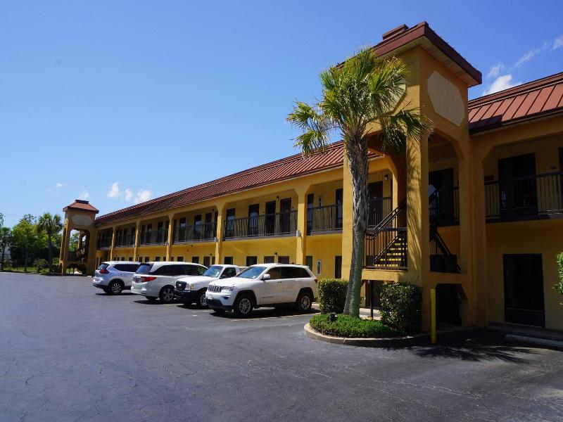Fairview Inn and Suites Mobile