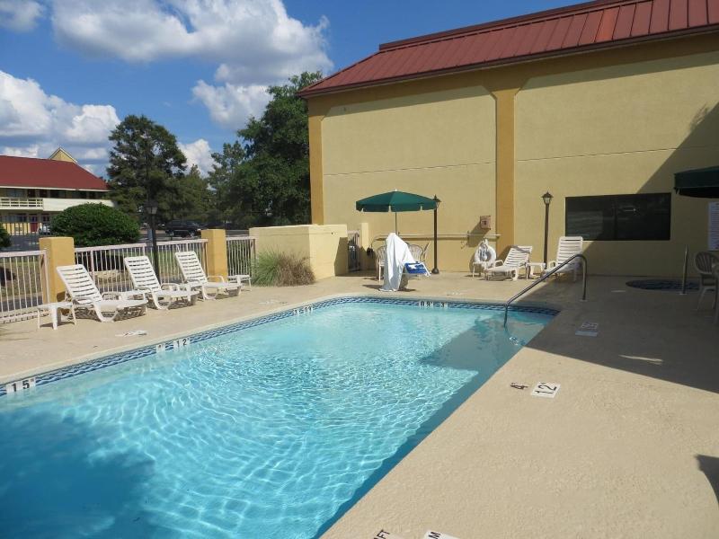 Fairview Inn and Suites Mobile