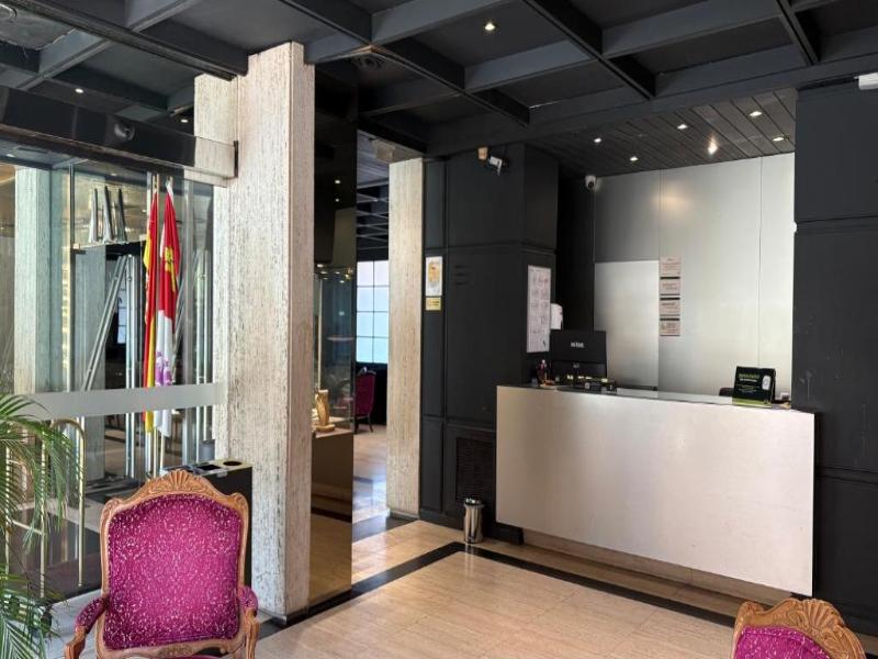 B&B hotel Burgos image