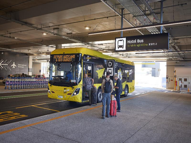 JetPark Auckland Airport Hotel & Conference Centre image