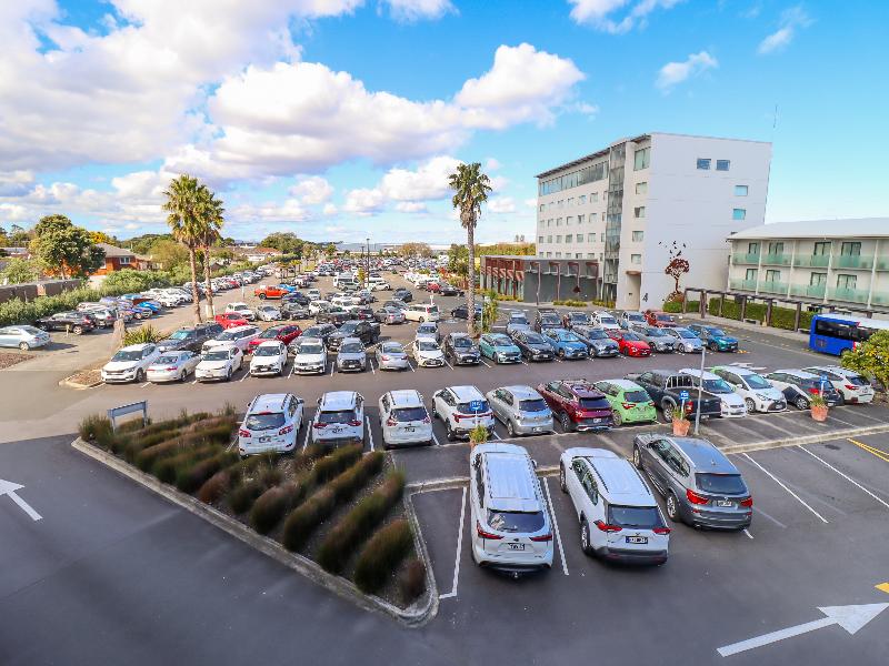 JetPark Auckland Airport Hotel & Conference Centre image