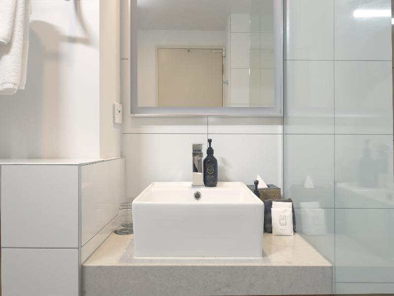 JetPark Auckland Airport Hotel & Conference Centre image