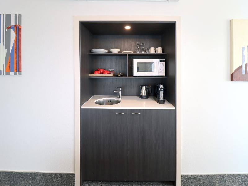 JetPark Auckland Airport Hotel & Conference Centre image