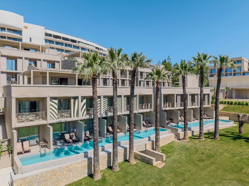CLUB MELAS PRIVÉ — exterior view