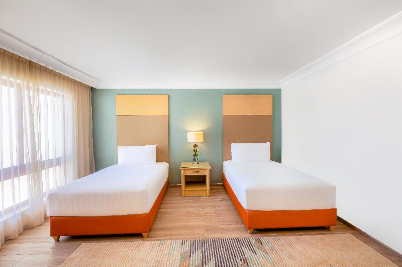 Mövenpick Petra image