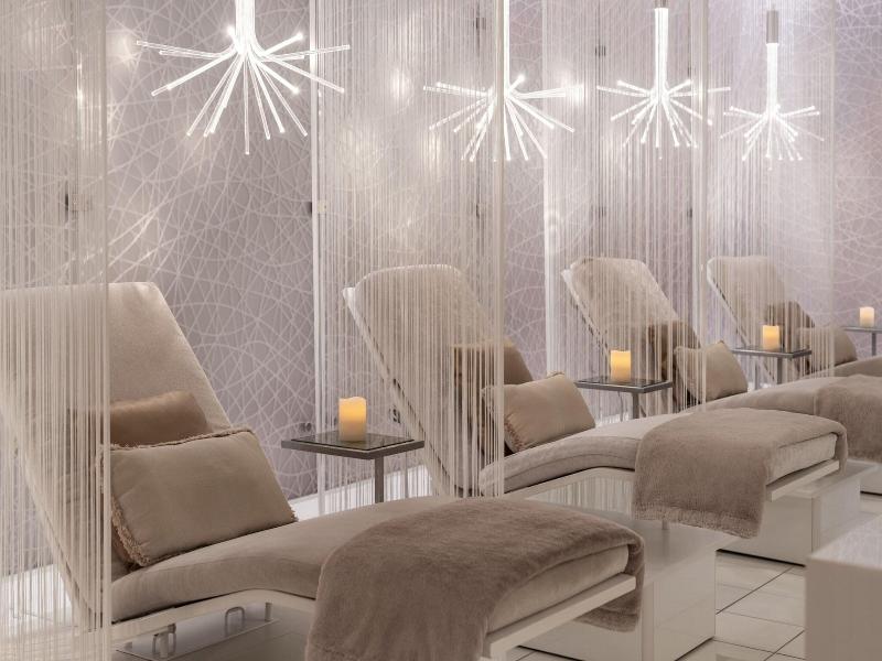 Stay in style at JW Marriott Los Angeles L.A. LIVE