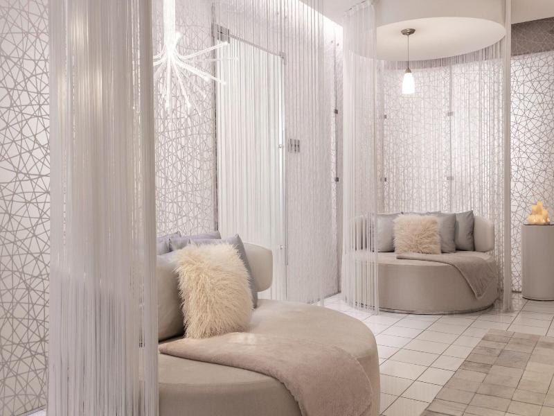 Stay in style at JW Marriott Los Angeles L.A. LIVE