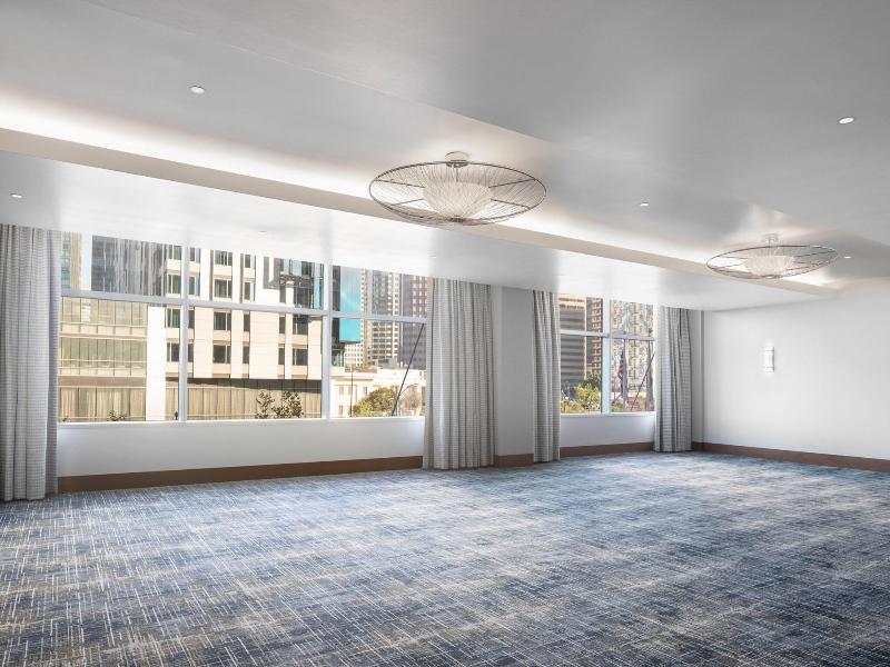 Stay in style at JW Marriott Los Angeles L.A. LIVE
