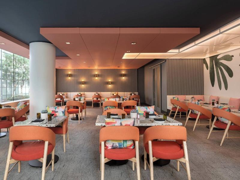 Stay in style at JW Marriott Los Angeles L.A. LIVE