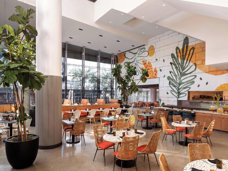 Stay in style at JW Marriott Los Angeles L.A. LIVE