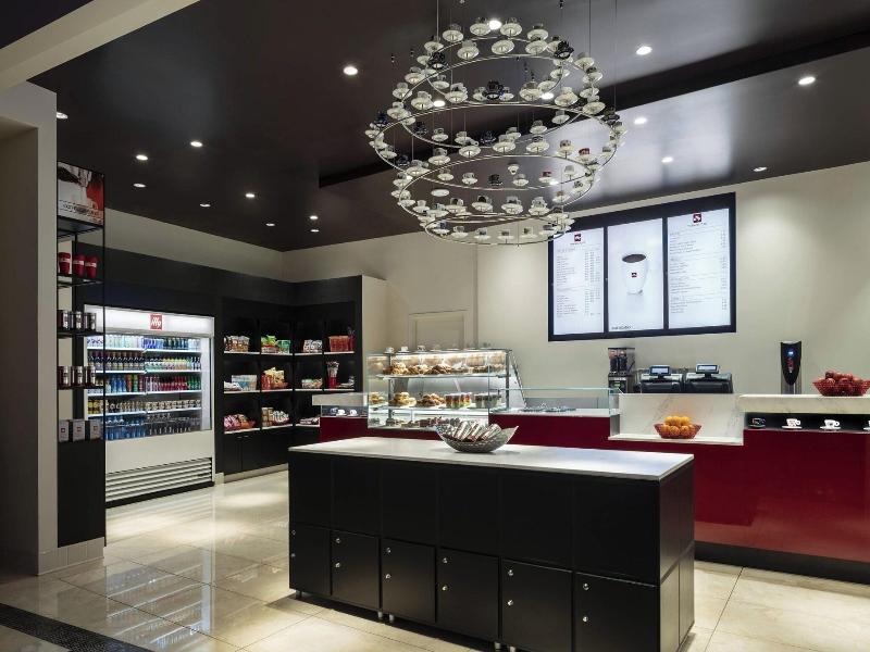Stay in style at JW Marriott Los Angeles L.A. LIVE