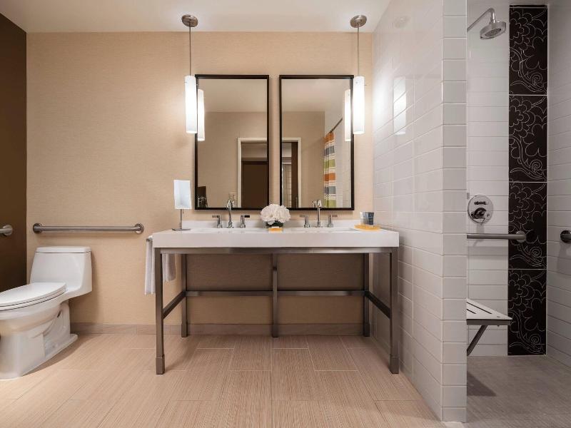 Stay in style at JW Marriott Los Angeles L.A. LIVE