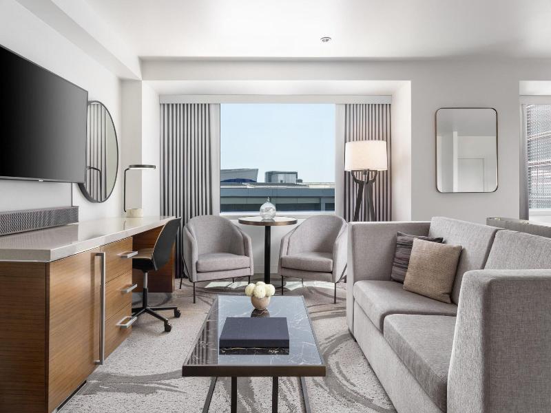 Stay in style at JW Marriott Los Angeles L.A. LIVE
