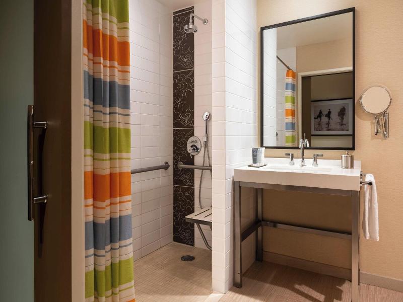 Stay in style at JW Marriott Los Angeles L.A. LIVE