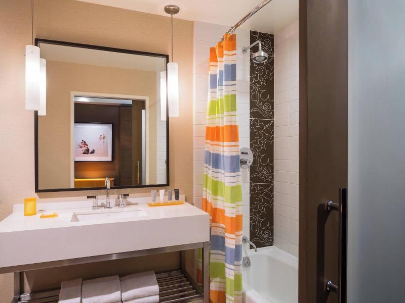 Stay in style at JW Marriott Los Angeles L.A. LIVE