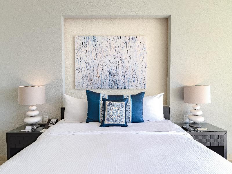 Marival Distinct All-Suites & World Spa-Handwrit C image