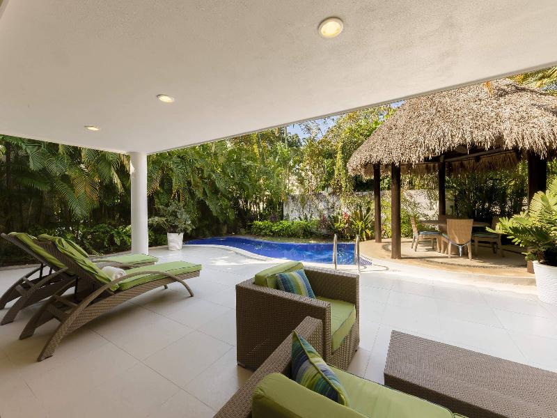 Marival Distinct All-Suites & World Spa-Handwrit C image