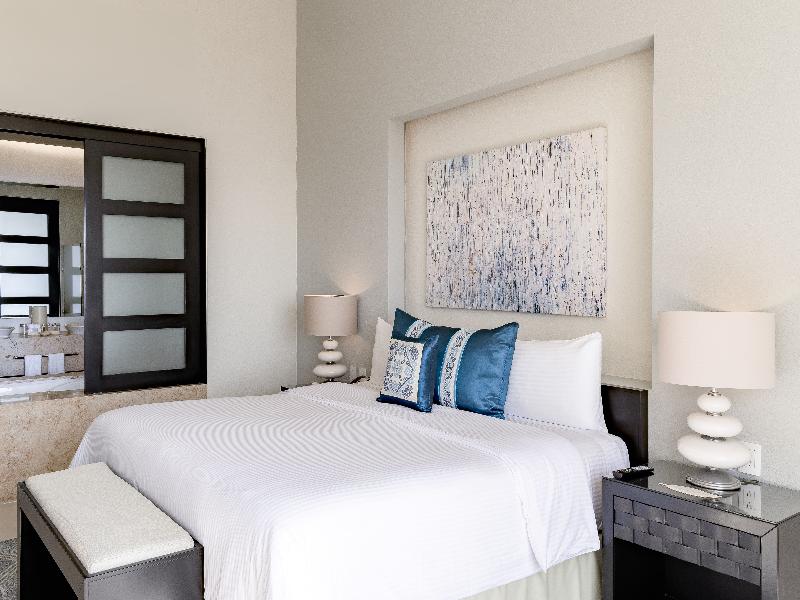 Marival Distinct All-Suites & World Spa-Handwrit C image