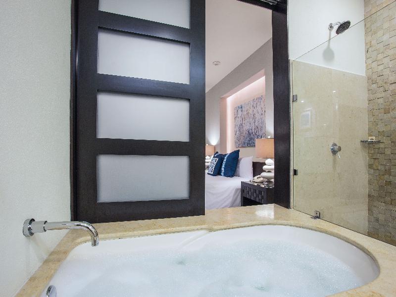 Marival Distinct All-Suites & World Spa-Handwrit C image