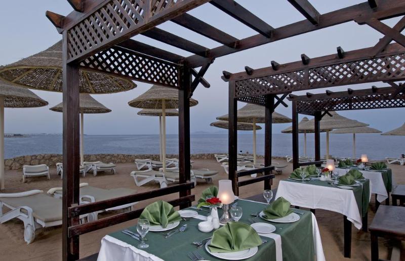 Dreams Beach Resort Hotel