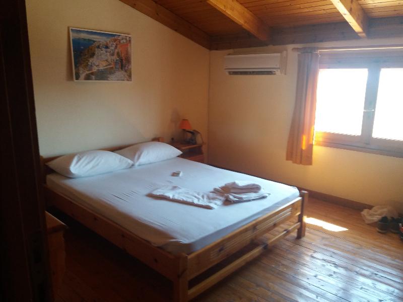 Pythos Studios & Appartments image