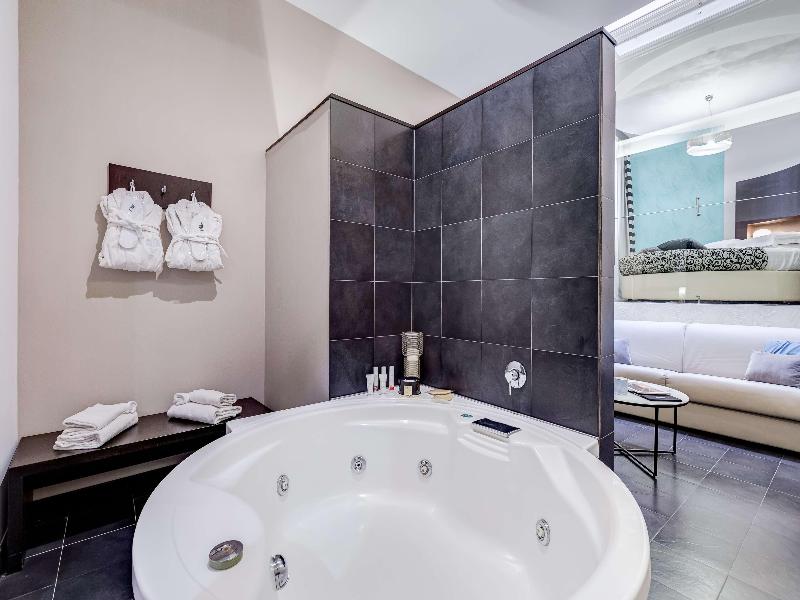 Best Western Cinemusic Hotel image