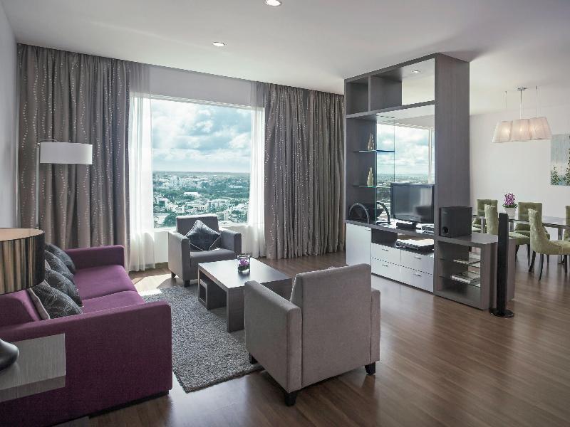 Pullman Kuching image