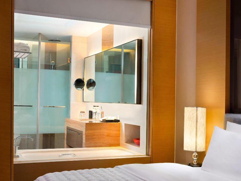 Le Meridien Qingdao image