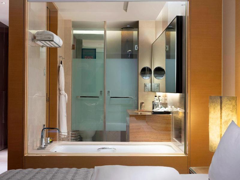 Le Meridien Qingdao image