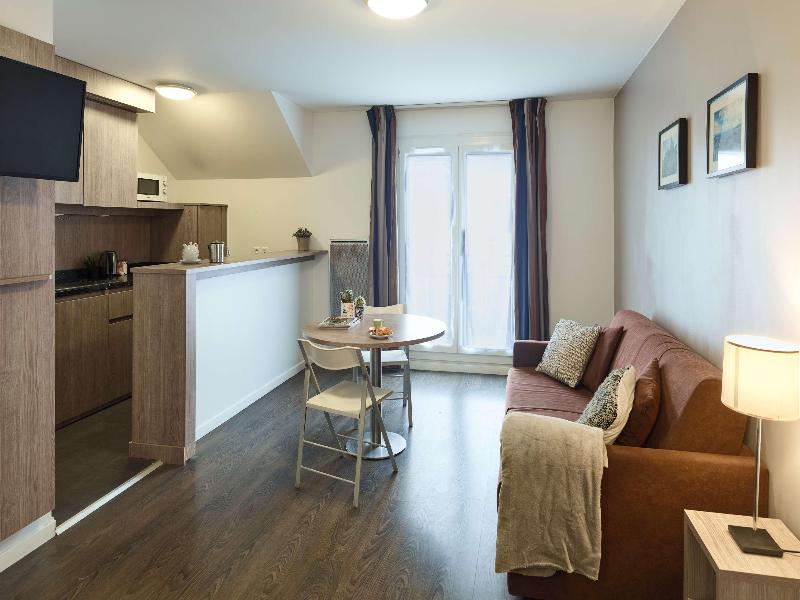 Zenitude Hotel-Residences Paris Roissy Village image