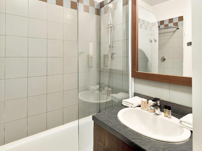 Zenitude Hotel-Residences Paris Roissy Village image