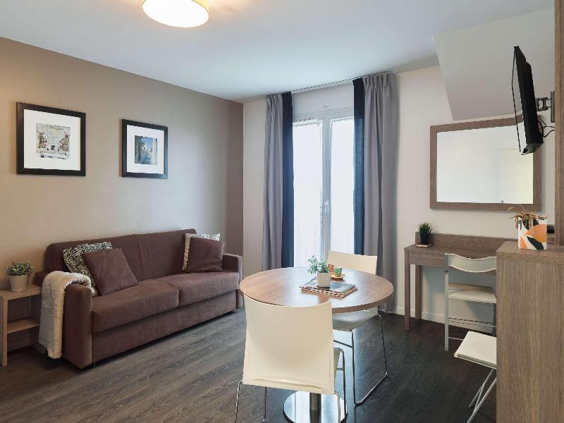Zenitude Hotel-Residences Paris Roissy Village image