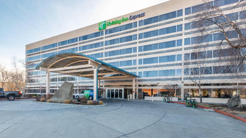 HOLIDAY INN EXPRESS BOISE-UNIVERSITY AREA