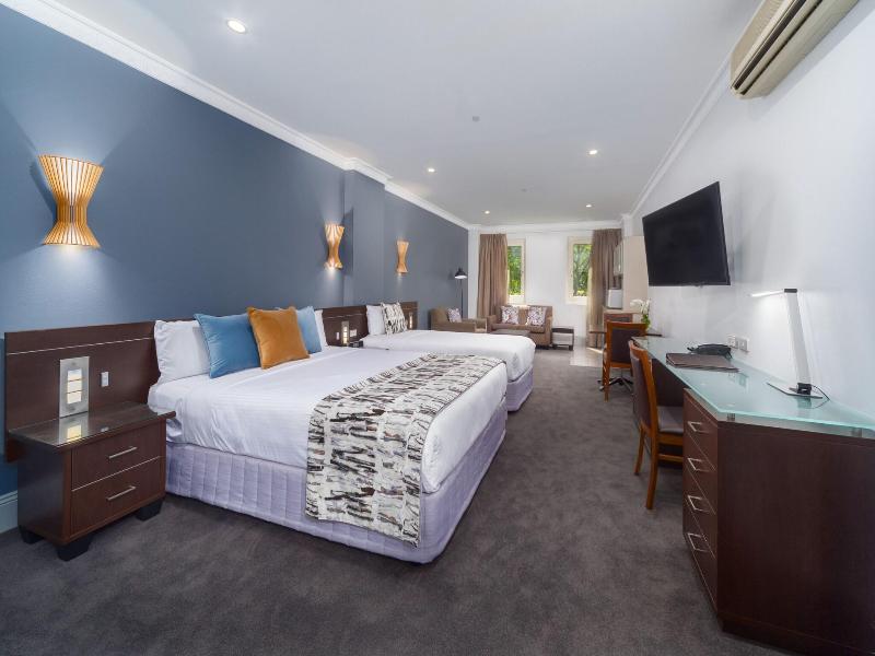 Hyde Park Inn image