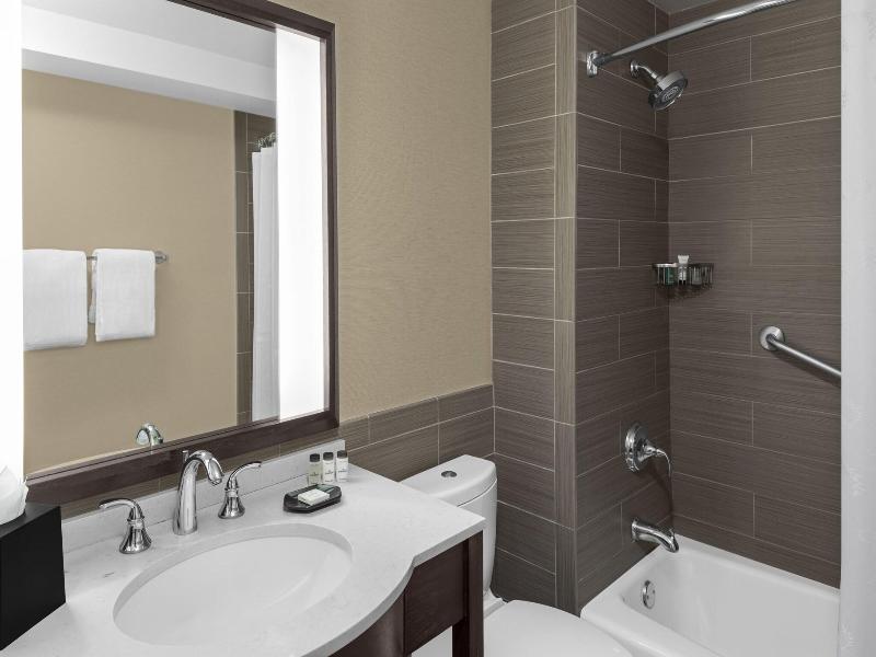 Sheraton Lincoln Harbor Hotel image