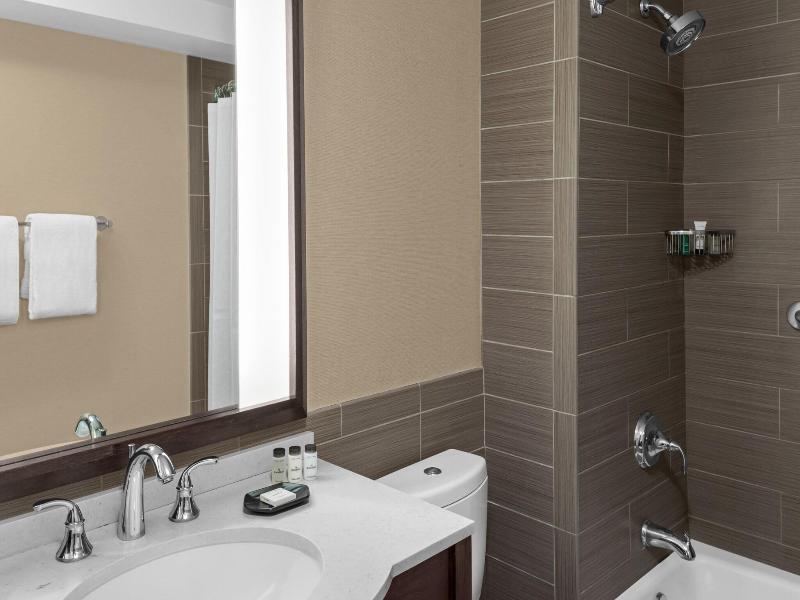 Sheraton Lincoln Harbor Hotel image