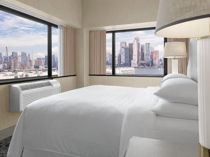 Sheraton Lincoln Harbor Hotel image