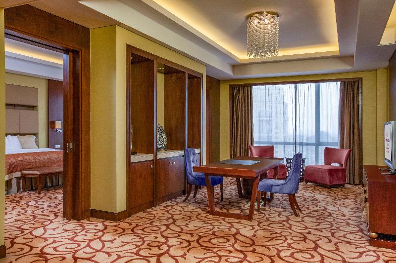 Crowne Plaza Zhongshan Xiaolan image