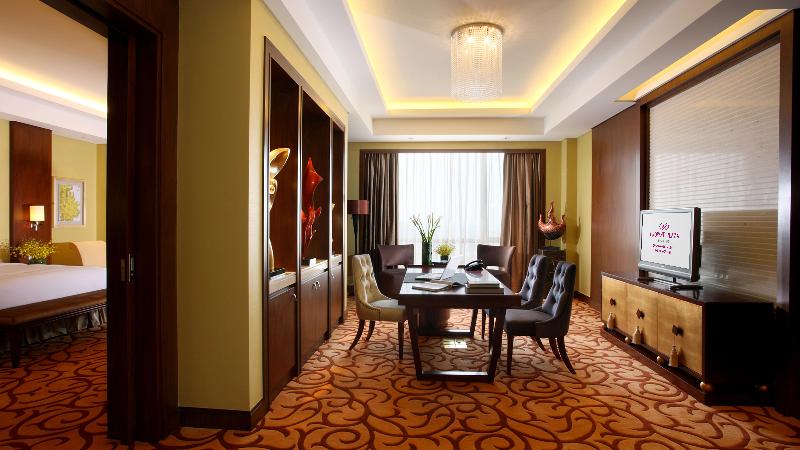 Crowne Plaza Zhongshan Xiaolan image