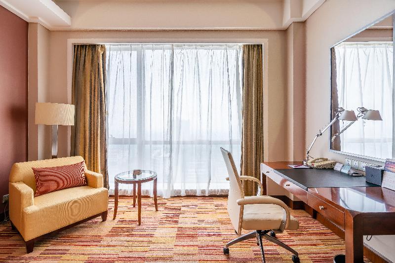 Crowne Plaza Zhongshan Xiaolan image