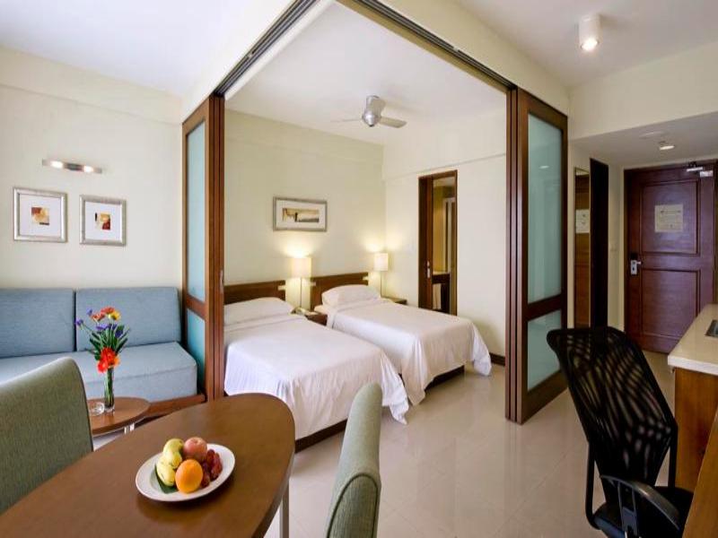 Avillion Admiral Cove image