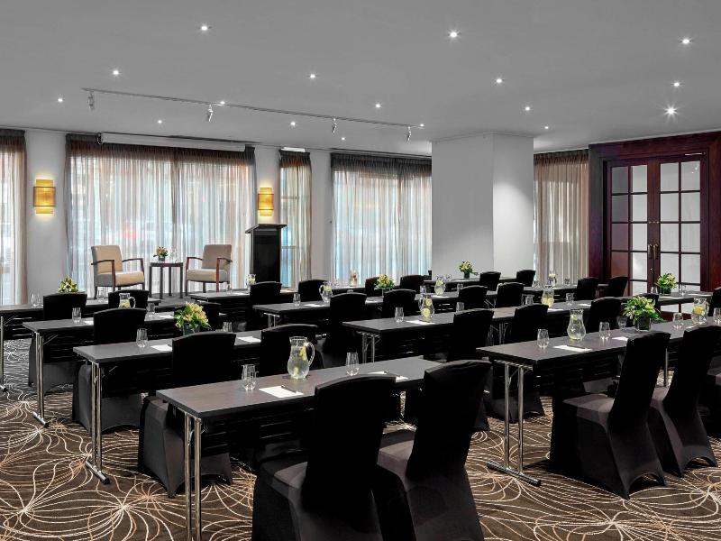 Melbourne Marriott Hotel image