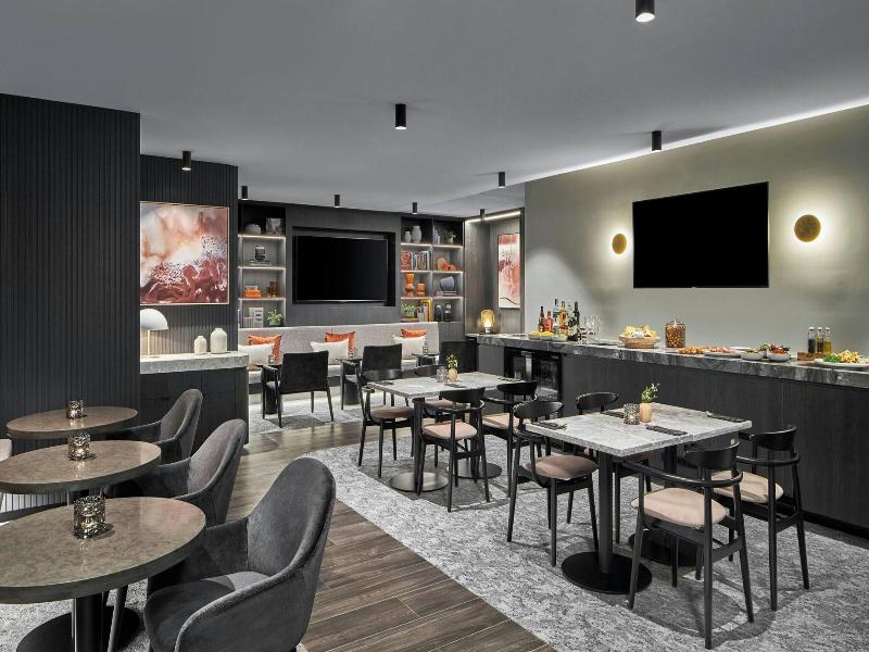 Melbourne Marriott Hotel image