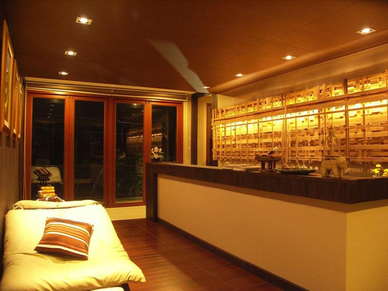 The Residence Airport & Spa image