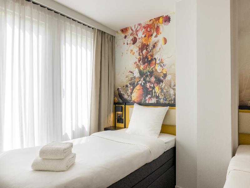 Dutch Design Hotel Vondelpark image