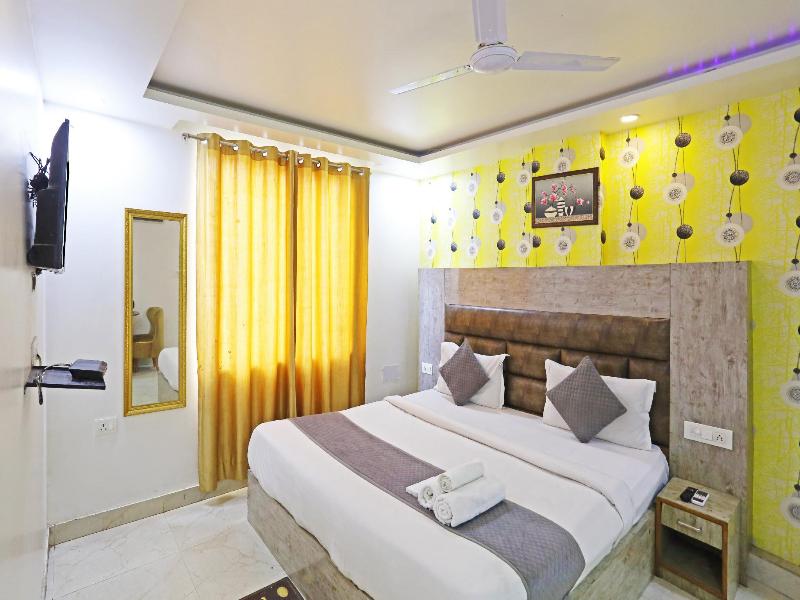 Hotel Broadway At Airport image