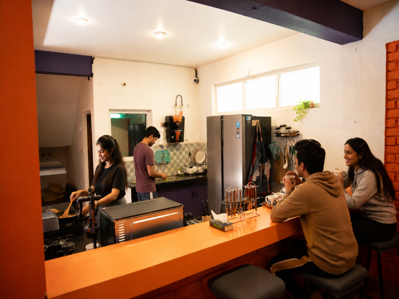 Loopin Mcleodganj image