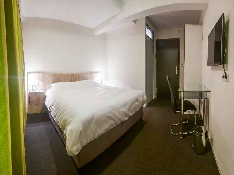 Hotel Taurus image