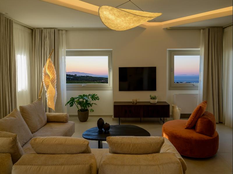 Eteo Santorini Luxury Suites — photo 120